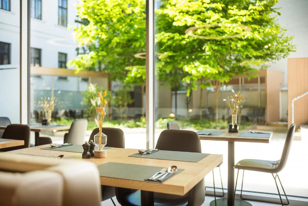 MOOONS Vienna - Resim 27