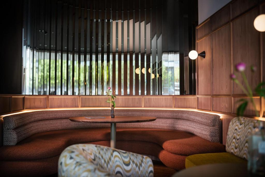 MOOONS Vienna - Resim 21