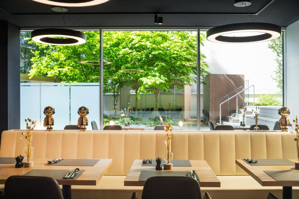 MOOONS Vienna - Resim 28