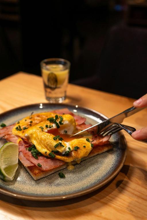 Roomers Frankfurt Central, Autograph Collection - Resim 45