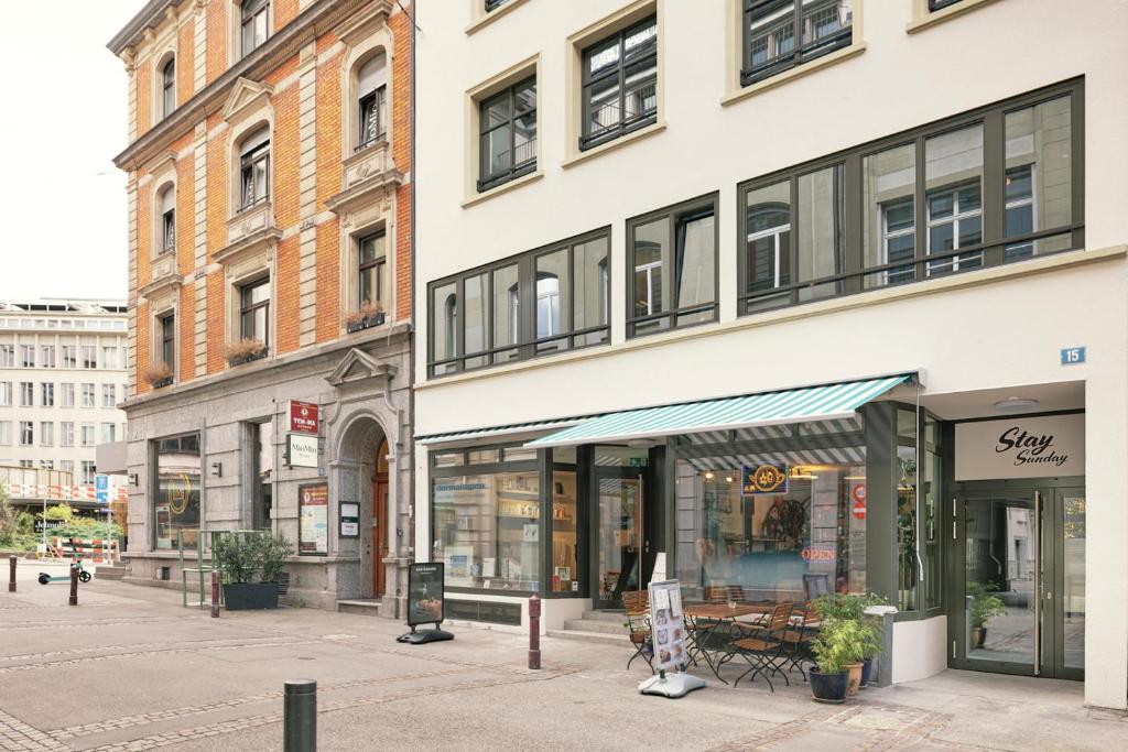 Stay Sunday - Resim 6