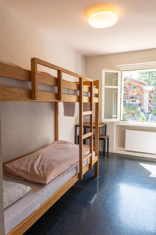 
Single Room with Shared Bathroom
