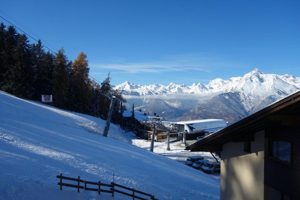 Magrappe M 544 - SKI LIFT studio 4 pers - Resim 12