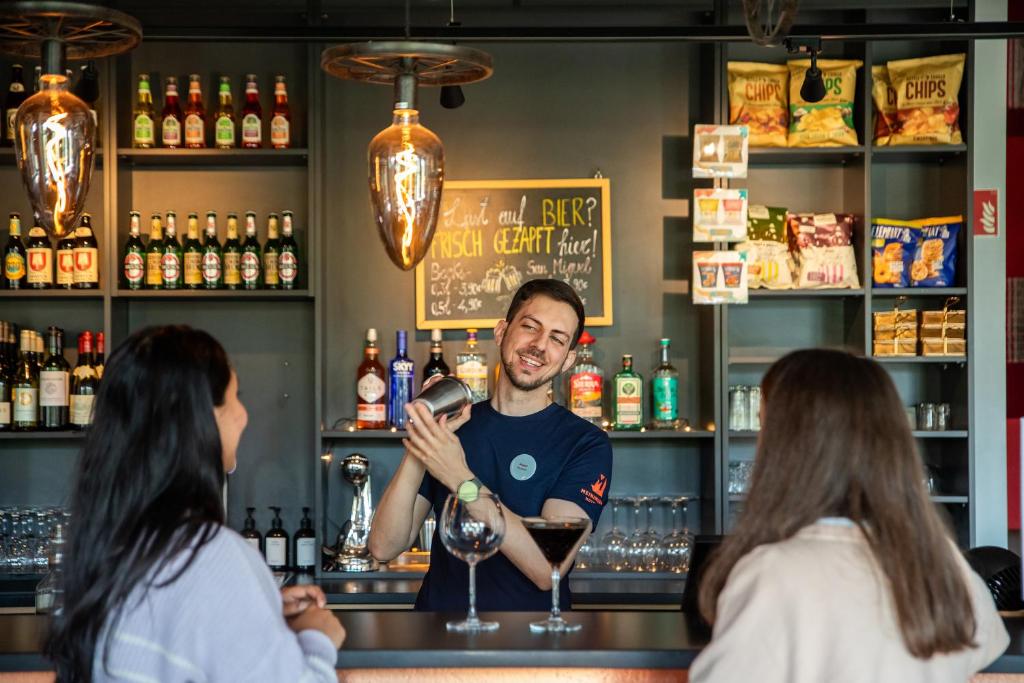 MEININGER Hotel Berlin Tiergarten - Resim 14