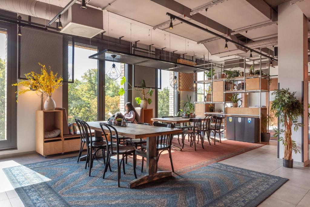 MEININGER Hotel Berlin Tiergarten - Resim 12