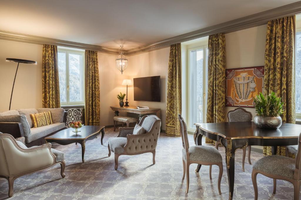Carlton Suite with Lake View 