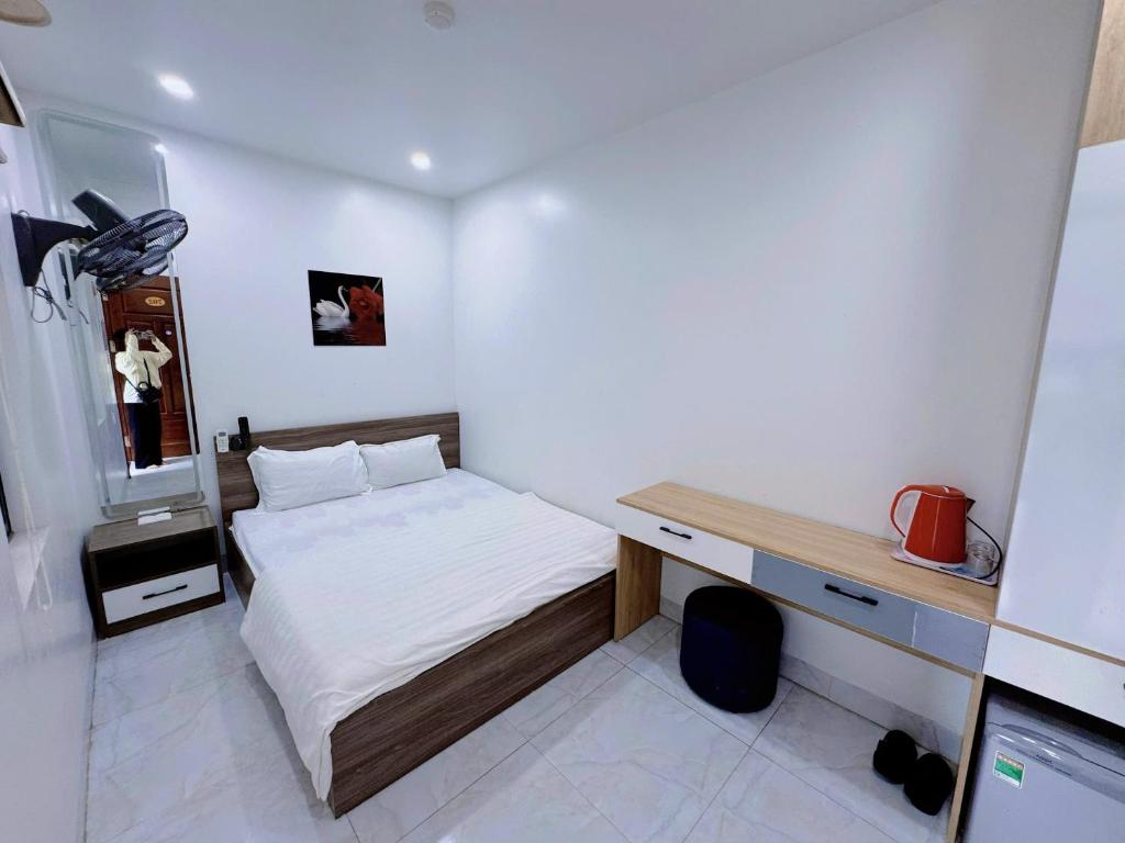 Cat Ba - Lake View Hotel - 9