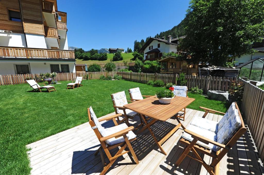 Zahrada ubytování Apartments Cesa Leni