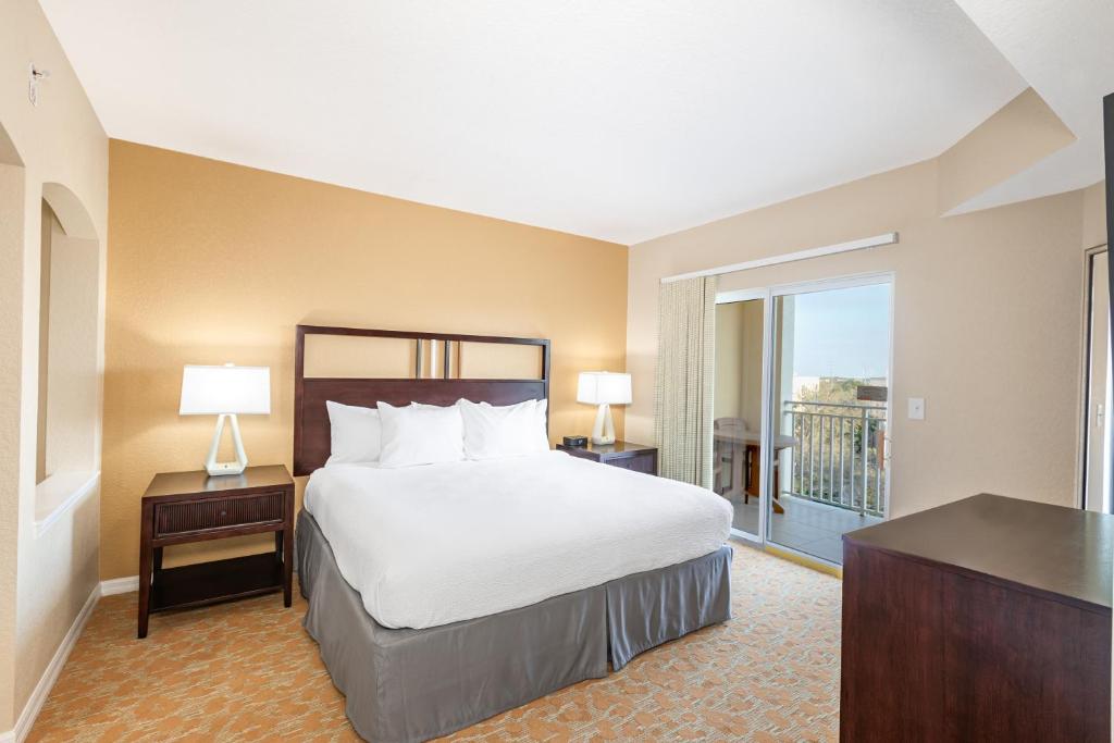 Vacation Village at Parkway - 