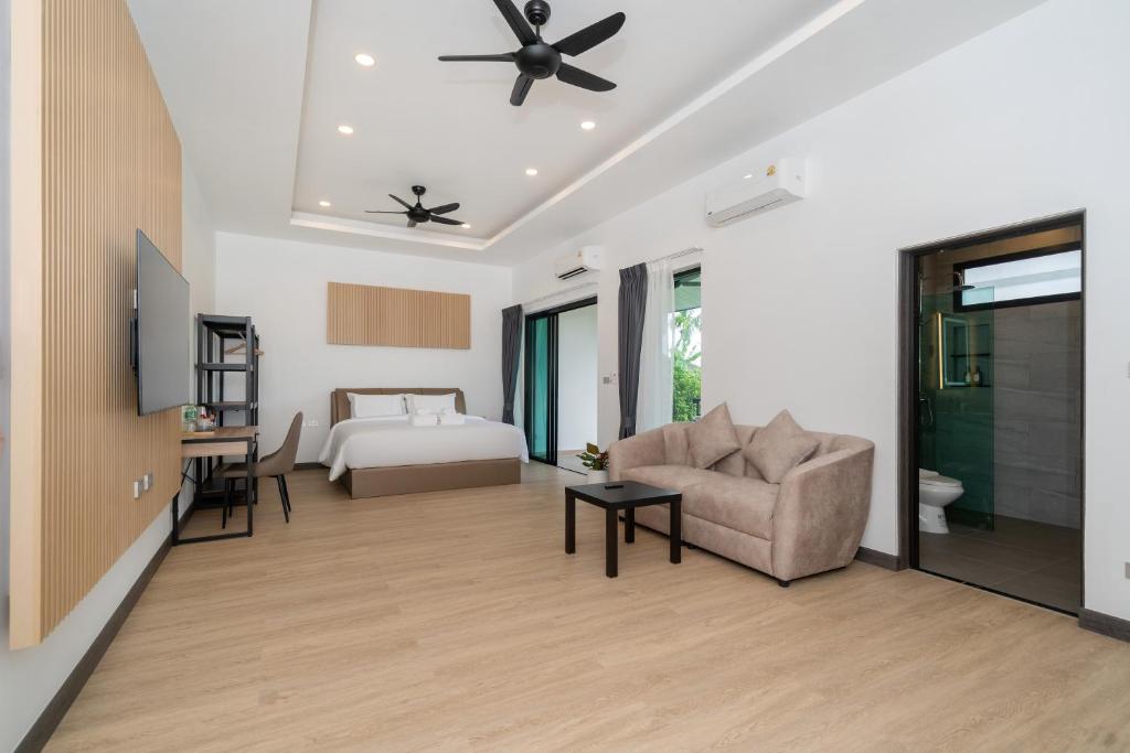 
Junior Suite with Balcony
