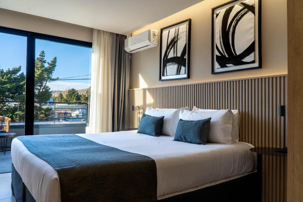 Mabra Suites photo