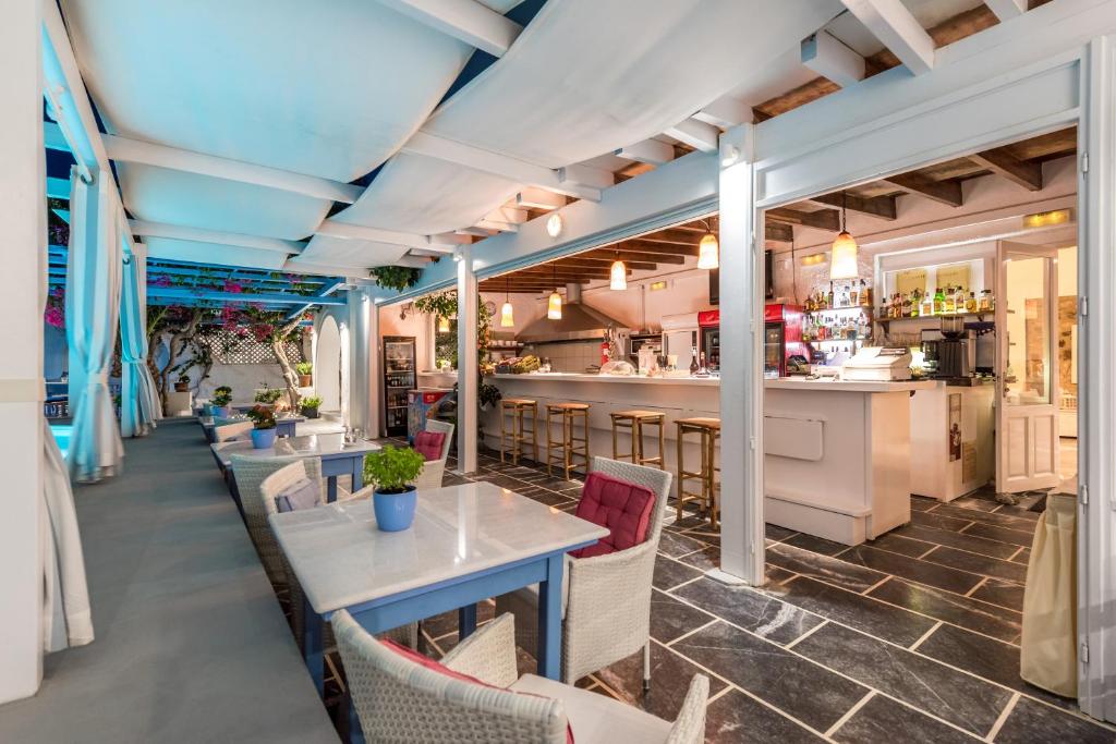 Restavracija oz. druge možnosti za prehrano v nastanitvi Sigalas Beach Hotel