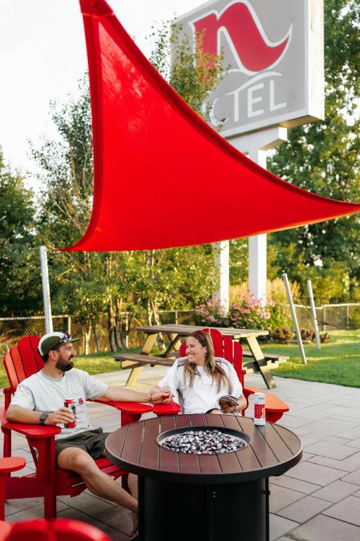 N Hôtel Québec - Resim 11