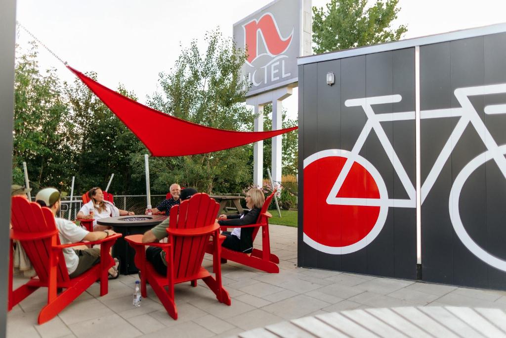 N Hôtel Québec - Resim 1