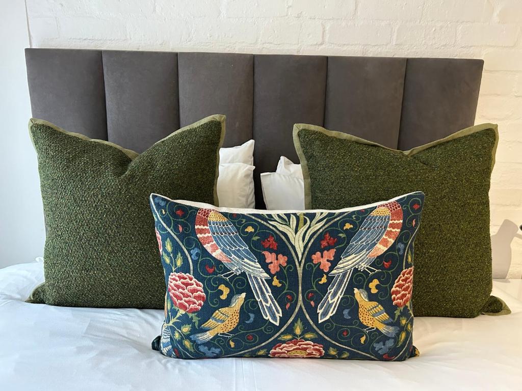 Гостиная зона в Greenpoint Chic Studio Apartment