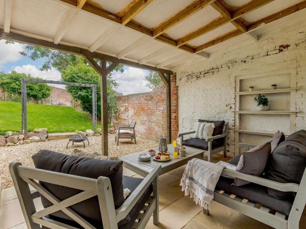 Posezení v ubytování 3 Bed in Newport 88107