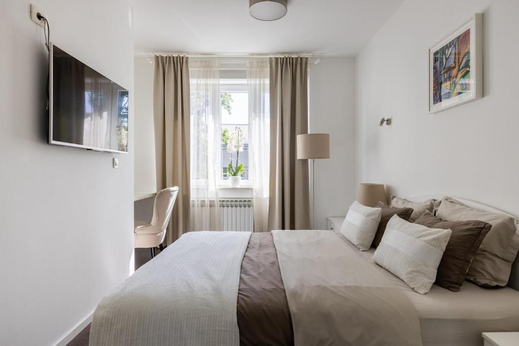 White Zagreb Apartment