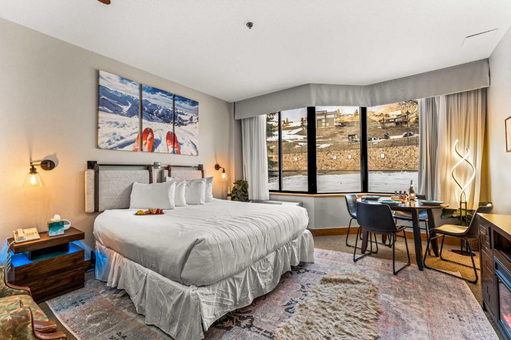 Ένα ή περισσότερα κρεβάτια σε δωμάτιο στο Studio at Grand Lodge Hot Tub Pool Pet Friendly