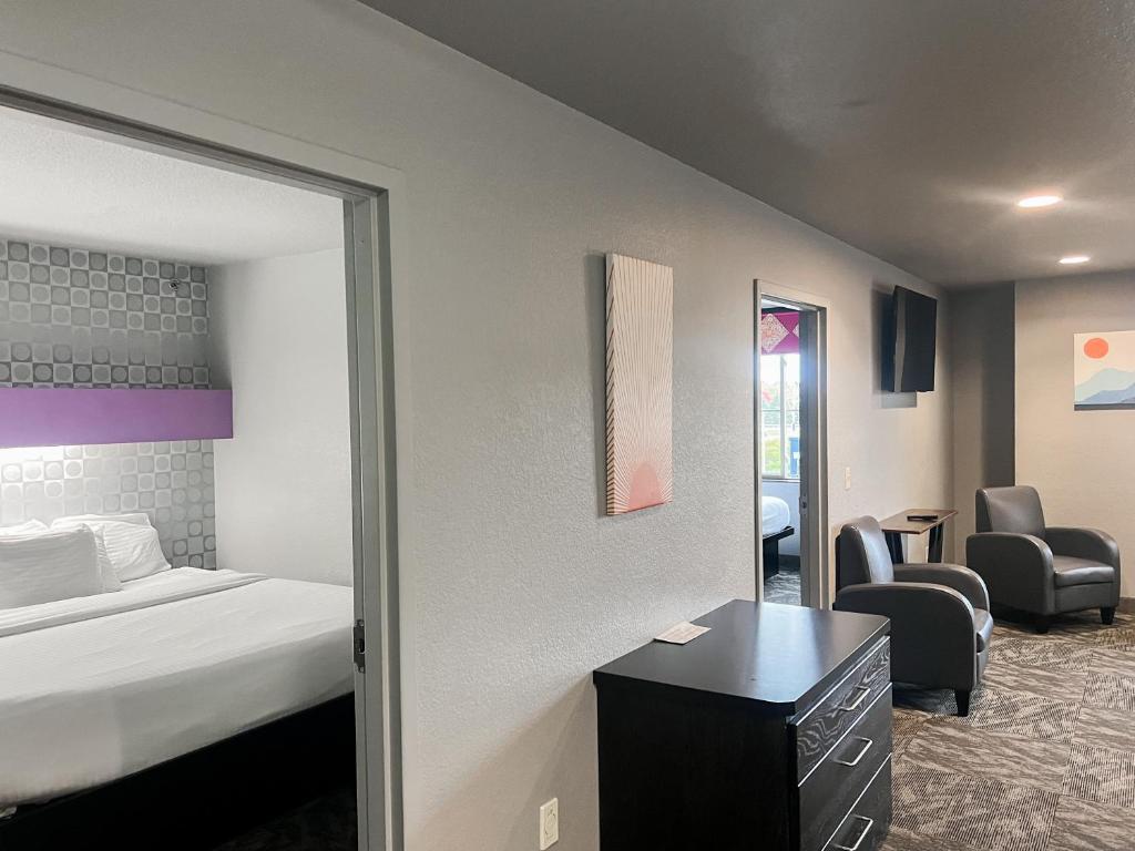Metropolis Resort - Eau Claire - 