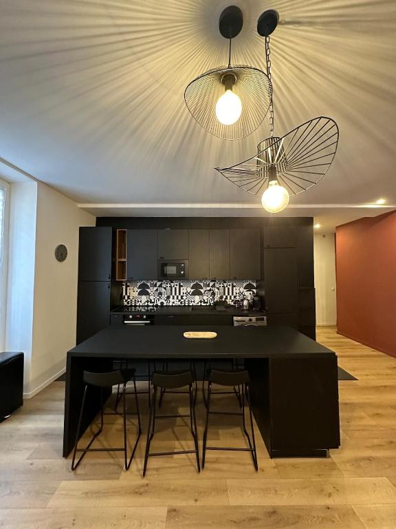 Heart of Nice Beautiful apartment 3 bedrooms