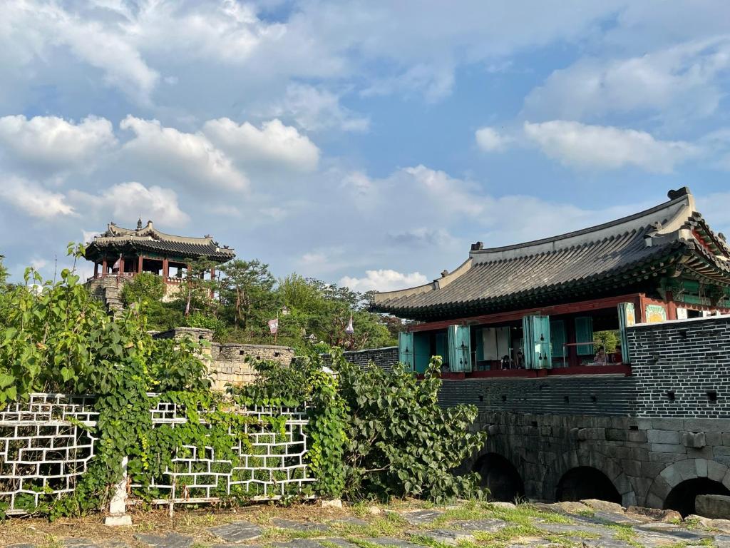 Fotografie z fotogalerie ubytování 젠하우스 수원화성 v destinaci Suwon