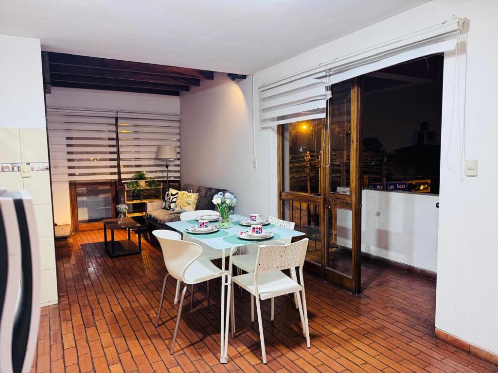 Fotografie z fotogalerie ubytování Monterrico Polo Apart 4 - Frente Embajada USA v destinaci Lima