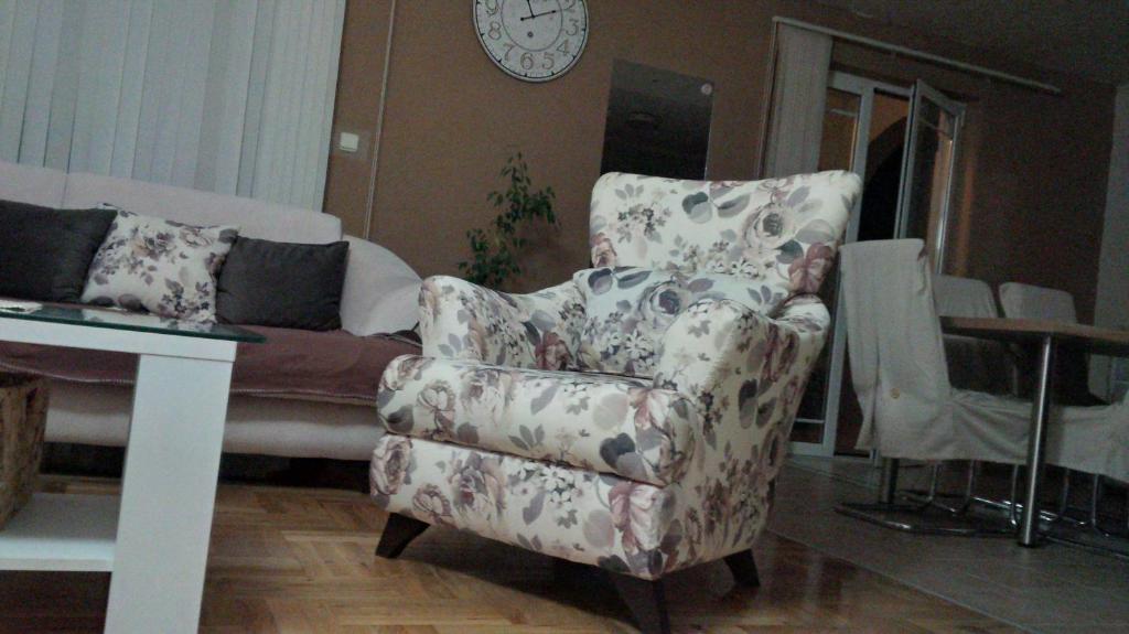 Posedenie v ubytovaní Apartment Gold & Gray