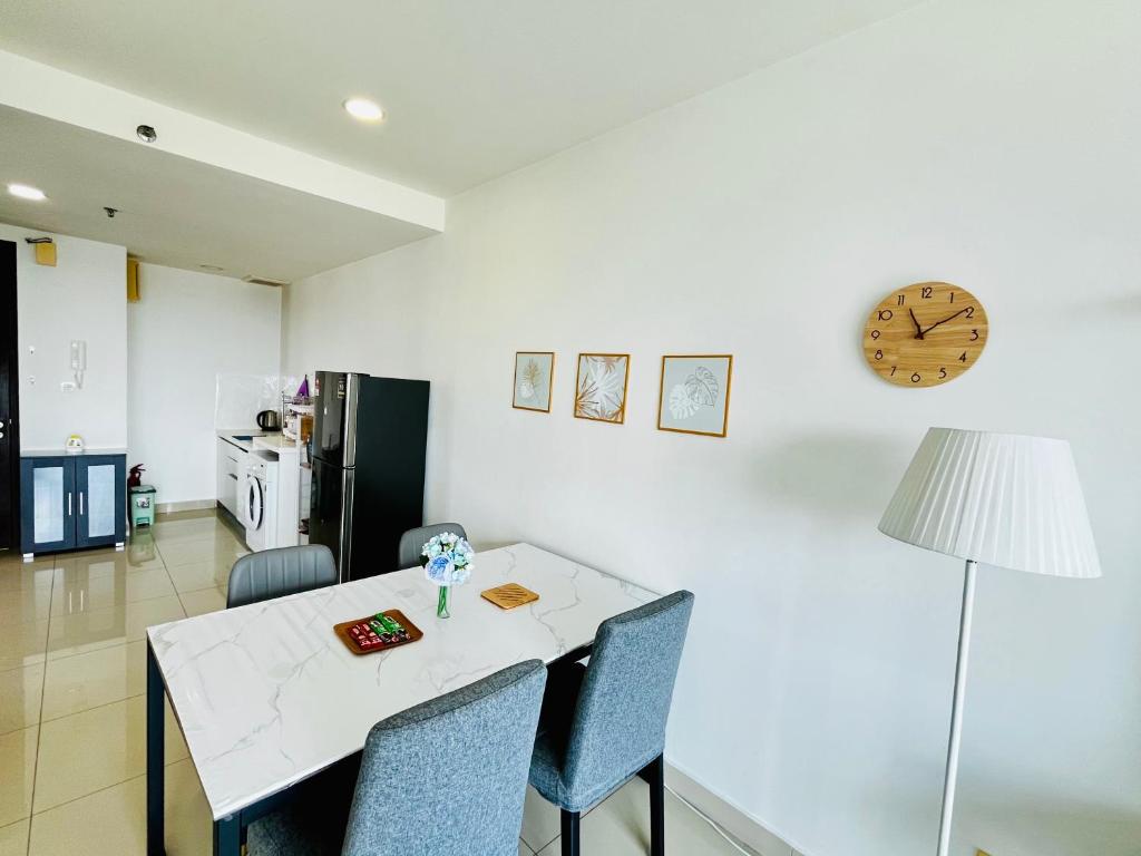 Setia Alam Nordic Trefoil 2 Bedrooms Home-Walk to Setia City Mall & & Setia City Convention Centre photo