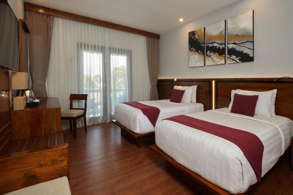 The Lokha Legian Resort & Spa - 4