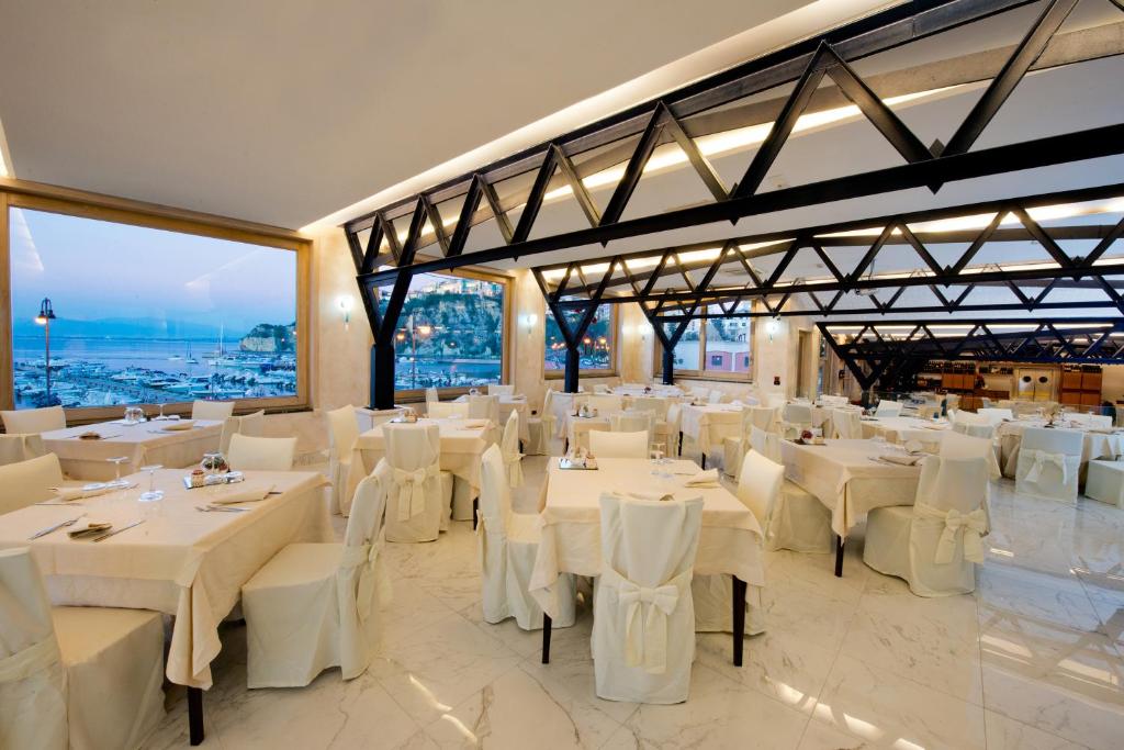 Restauracja lub miejsce do jedzenia w obiekcie La Sciabica