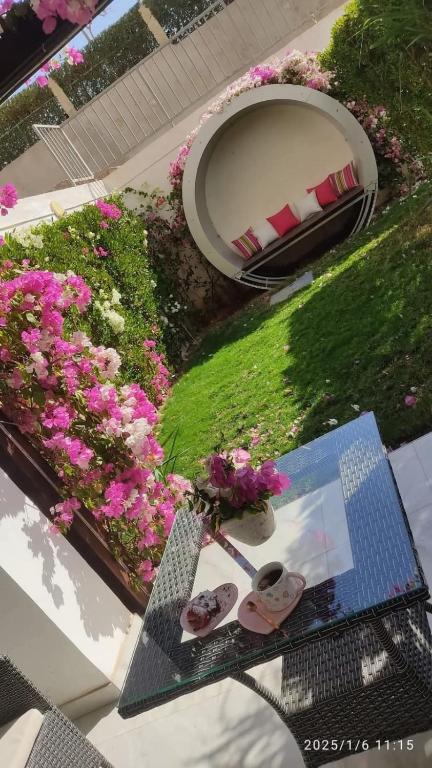 Сад в Open Space Jasmine Residence