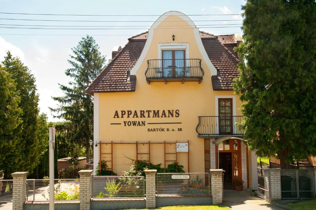 Budova, v ktorej sa apartmán nachádza