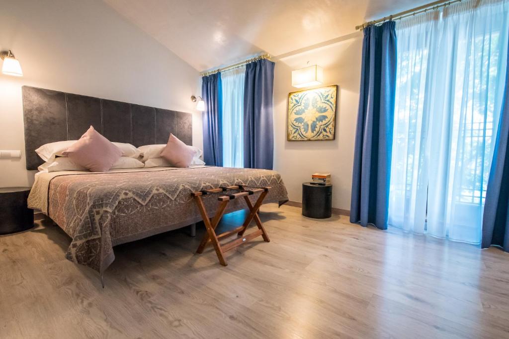 Al Lago - Habitación Triple Con Balcón