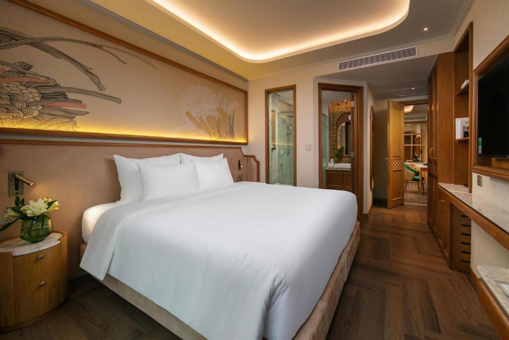 Phòng Thông Nhau Qua Cửa Nối