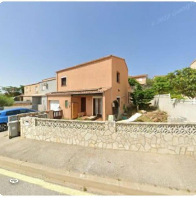 Maison sur vue montagne