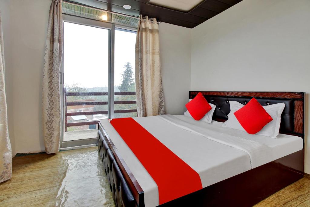 Fotografie z fotogalerie ubytování Hotel O Tree Boneae Resort v destinaci Mujhpathar