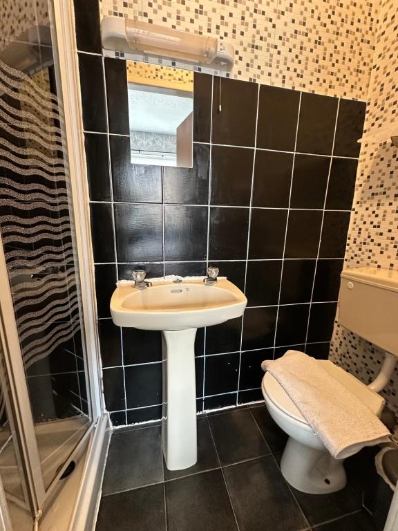 The Villa Hotel - Resim 28