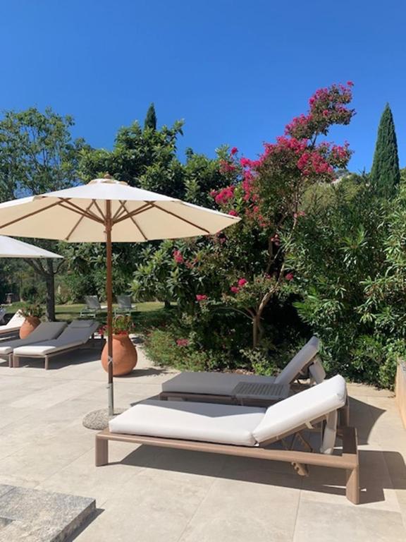 Le Domaine de l'Aiguille Alpilles, Eygalières, Saint Rémy de Provence - Housity