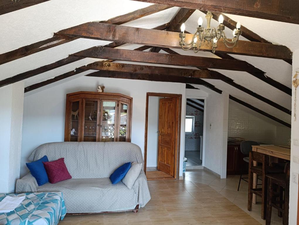 Green Valley GV - 13