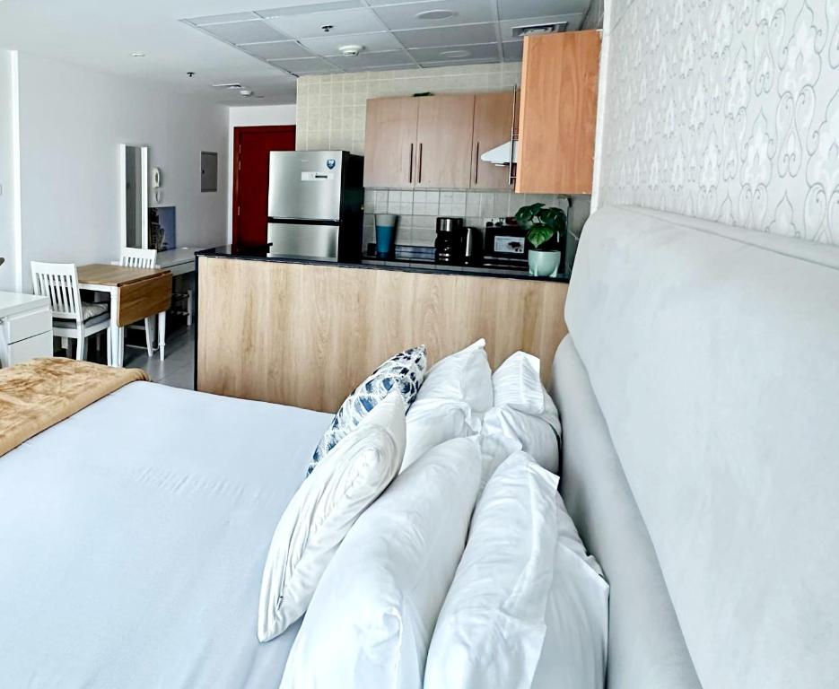 MARINA VIEWs STUDIO APARTMENT - Resim 3