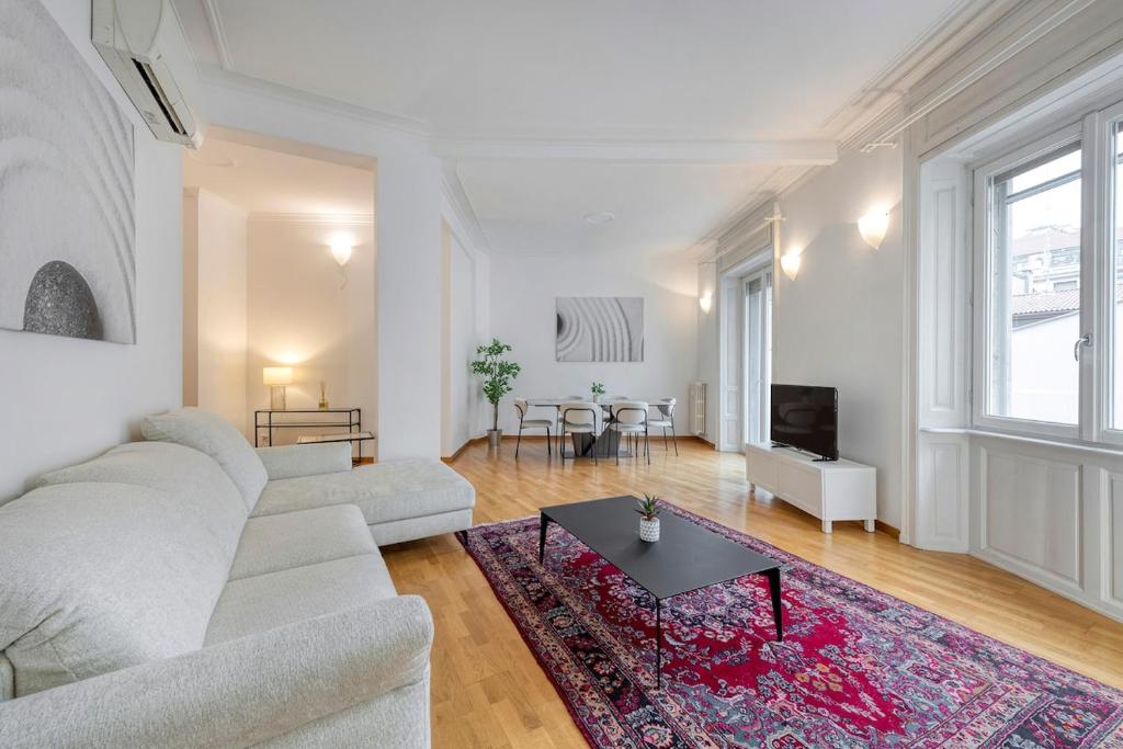 Vigoni 3 - Wonderful Apt for 6 People - B Home