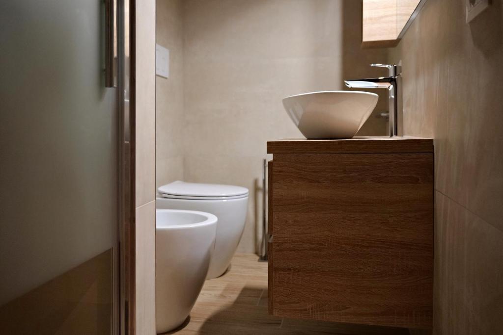 B&B Villa Sassuolo - Double Bedroom With Private External Bathroom