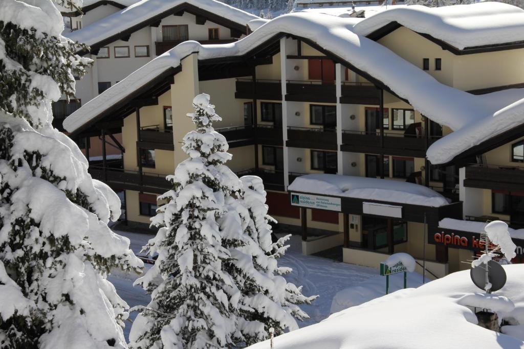 Obiekt Alpina Residence zimą