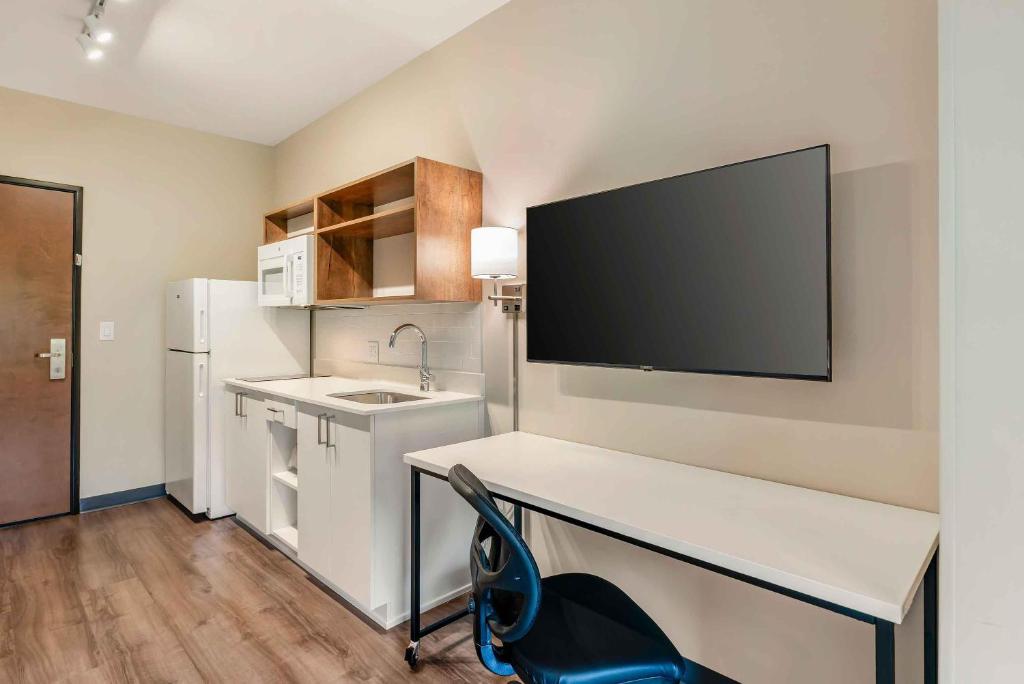 Extended Stay America Premier Suites - Charlottesville photo