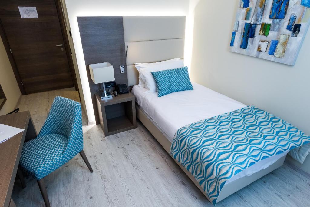 Hotel Petrčane - Eenpersoonskamer Met Uitzicht Op Zee