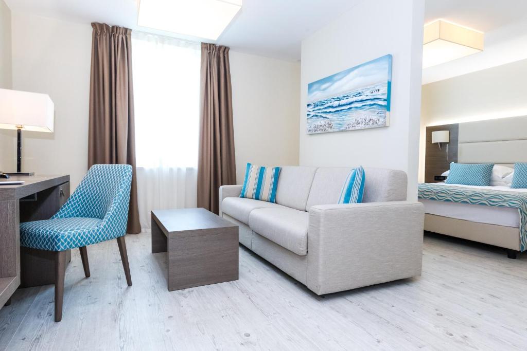 Hotel Petrčane - Deluxe Viervoudige Kamer Met Uitzicht Op De Zijzee