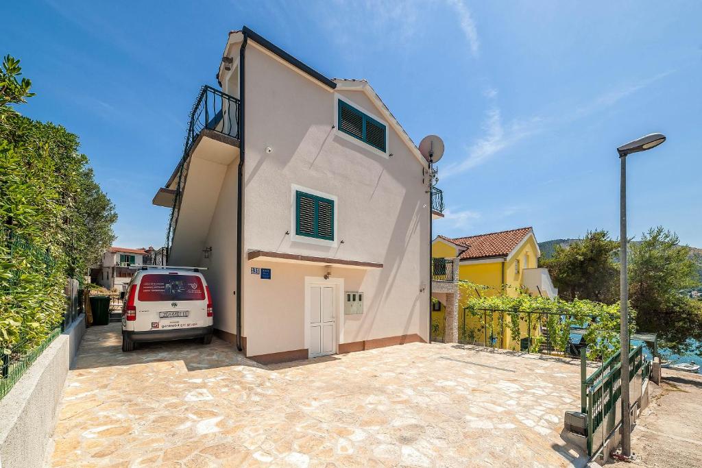 Budova, kde se apartmán nachází