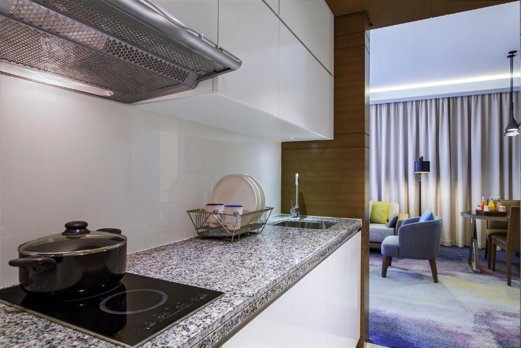 Kuchyň nebo kuchyňský kout v ubytování Towers Rotana - Dubai