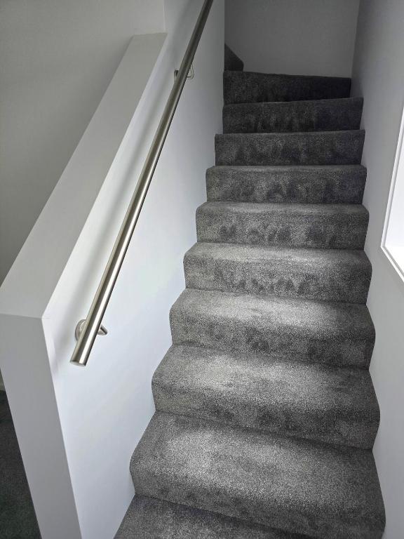 Modern 3-Level City Apartment Prime Cashel Street - Resim 12