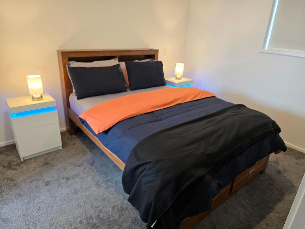 Modern 3-Level City Apartment Prime Cashel Street - Resim 2